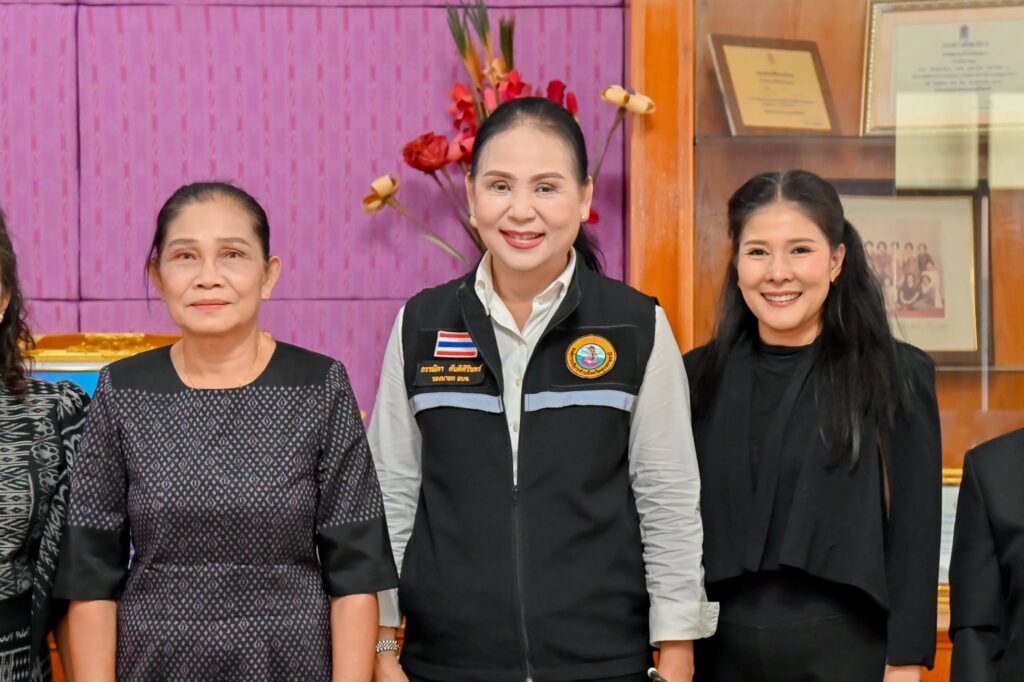 อบจ.อุบลฯ ร่วมประชุมเตรียมจัดงาน “UBON CITY NARI NIGHT RUN ครั้งที่ 5” เดิน–วิ่งการกุศล ระดมทุนเพื่อโอกาสทางการศึกษาของนักเรียน