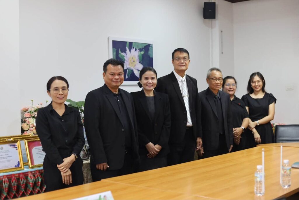 อบจ.อุบลฯ ประชุมคณะกรรมการประเมินผลงานข้าราชการครู เพื่อเลื่อนวิทยฐานะที่สูงขึ้น
