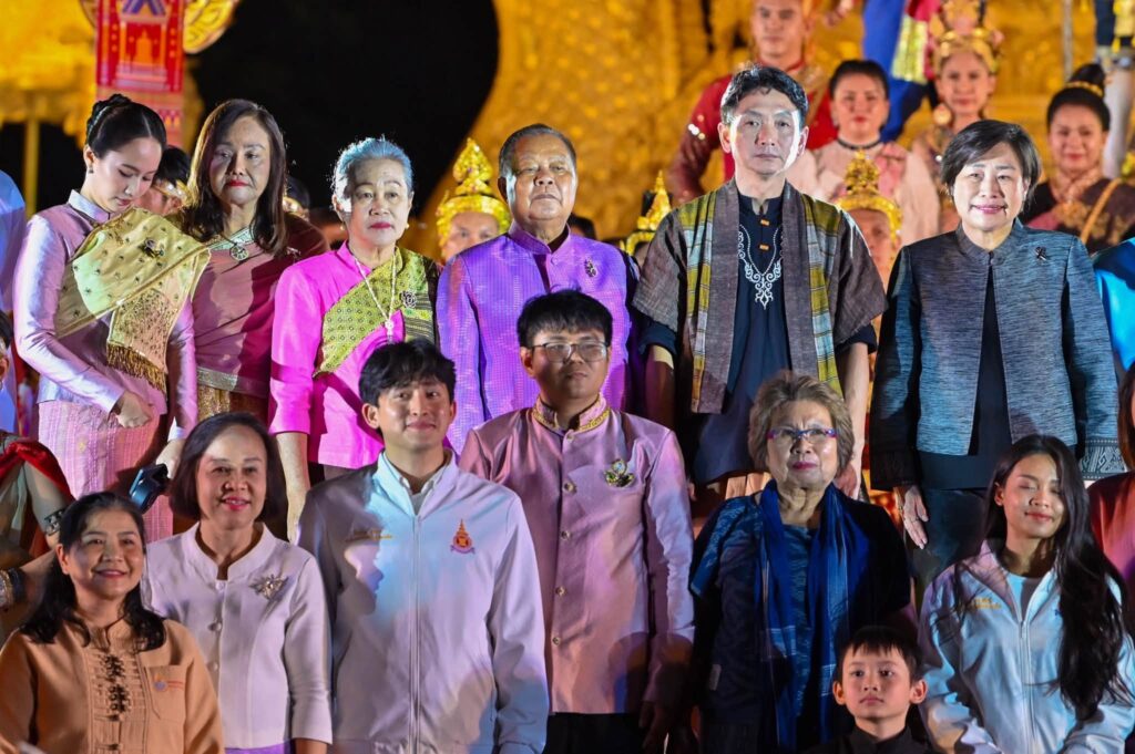 อบจ.อุบลราชธานี ร่วมเป็นเกียรติชม แสง สี เสียง “รุ่งอรุณรัศมี อุบลราชธานีศรีวนาลัย” ส่งเสริมการท่องเที่ยวเชิงวัฒนธรรม