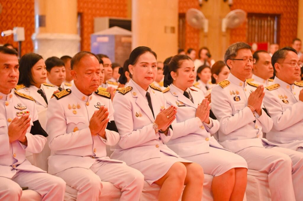 อบจ.อุบลราชธานี ร่วมพิธีทำบุญตักบาตรถวายพระราชกุศล เนื่องในวันคล้ายวันพระราชสมภพฯ และวันแม่แห่งชาติ 12 สิงหาคม 2569